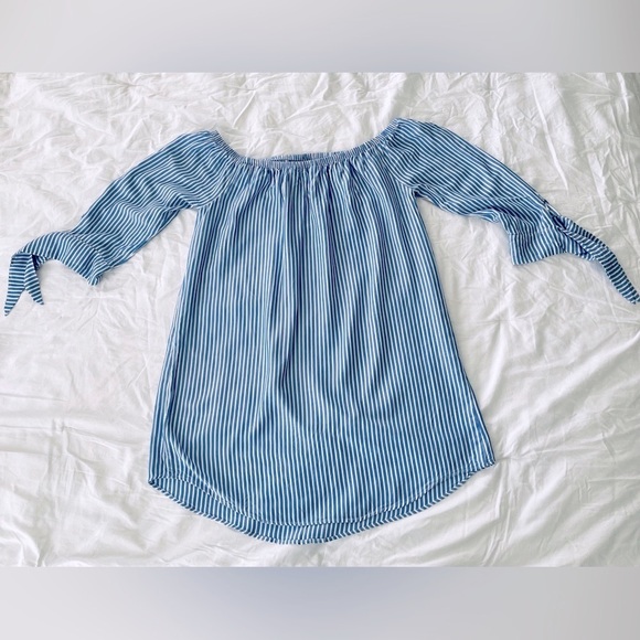 Cupcakes and Cashmere Womens Blue Ciara Stripe Off The Shoulder Dress - Size M - Picture 3 of 8